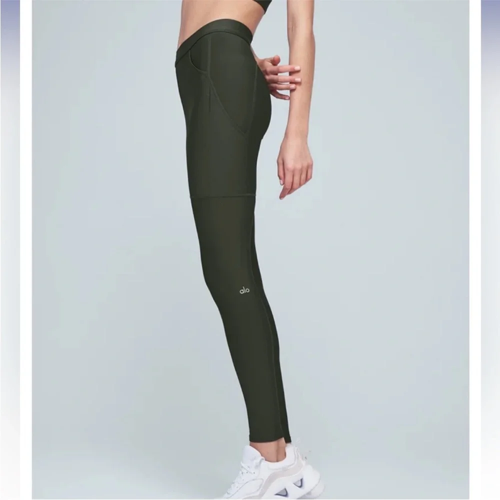 ALO Yoga Women's High-Waisted Utility Leggings DARK CACTUS SIZE SMALL BRAND NEW